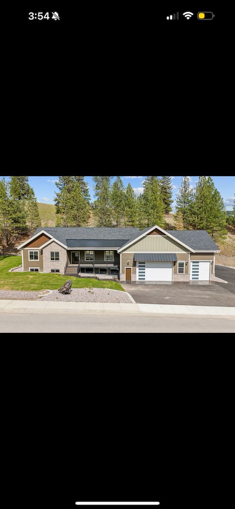 Spacious 6 bedroom house