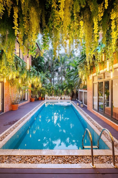 Bangkok Fantasy Villa S1