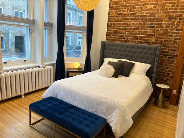 Vieux Quebec- au cœur – Old Quebec gallery image 3