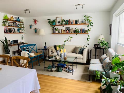 Top Airbnb: Apartment, close to the sea with parking in Lima