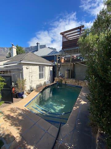 New: 3 bedroom w/pool, braai, garden, top wifi gallery image 3