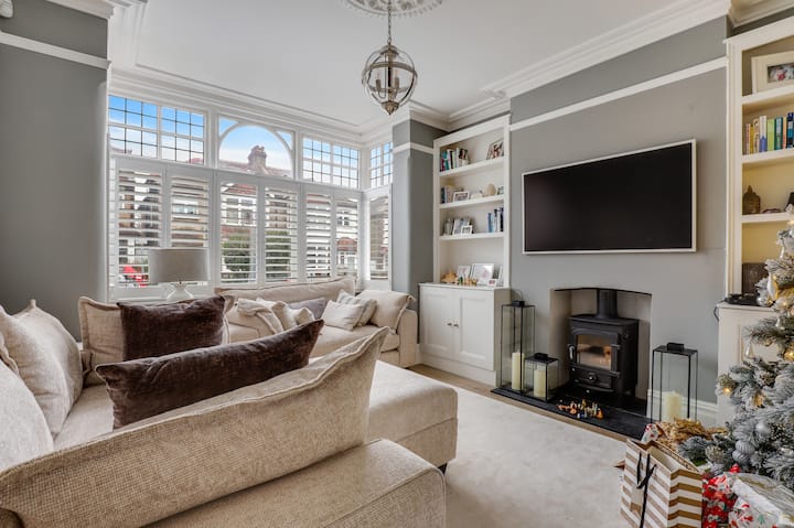 Wimbledon Haven - Thames Ditton