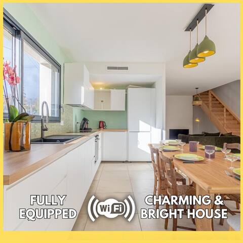 Modern and Spacious House with Garden in Pessac