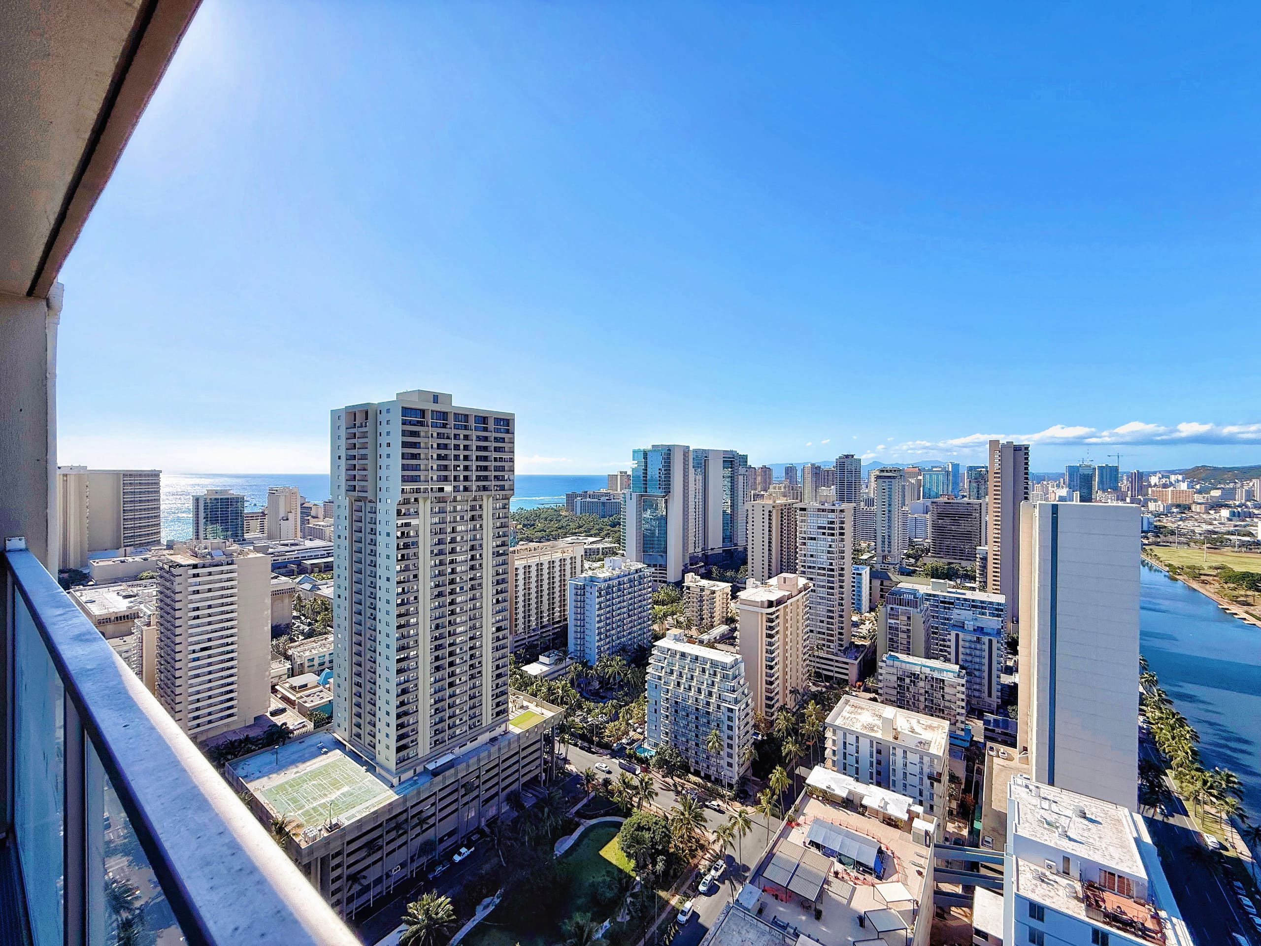 Condo in Honolulu · ★4.96 · Studio · 2 beds · 1 private bath - Image 26