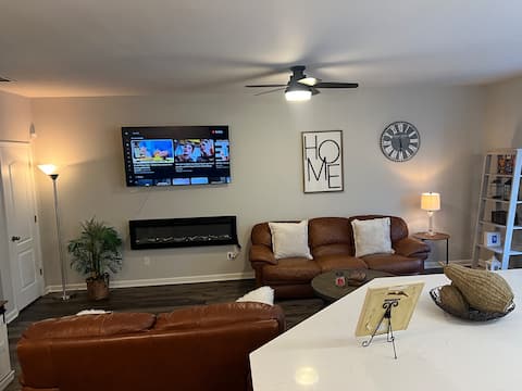 Fabulous 3 bedrooms/chateau elan/raceway road area