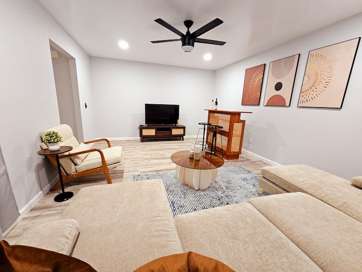 Looking For A Rest Stop? House By Fwy 5 & Lakes! - Orland, CA