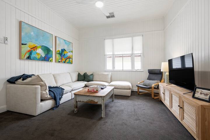 Central Brisbane cottage in Paddington