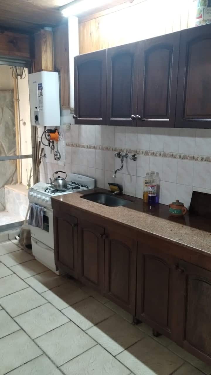 Casa Completa, Buena Ubicación - Colón
