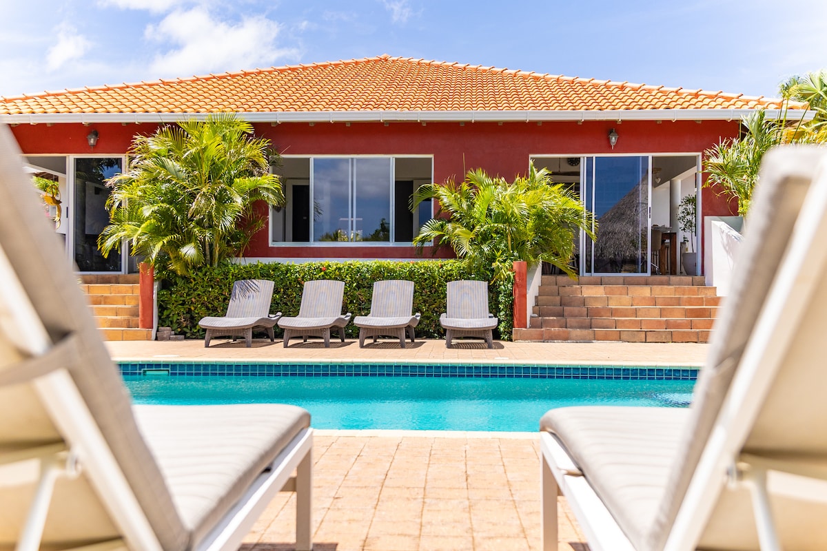 Villa Cas Grandi Curacao - Houses for Rent in Willemstad, Curaçao
