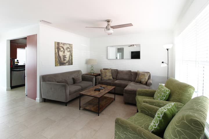 Kingbd I Hottub L Casa-hollywood Min To Beach&pool - Pembroke Pines, FL