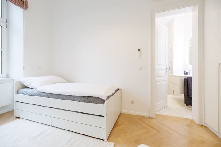 საძინებელი 3