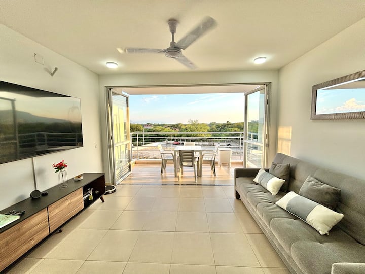 Relax In Girardot: Mountain View And 4 Pools - Girardot