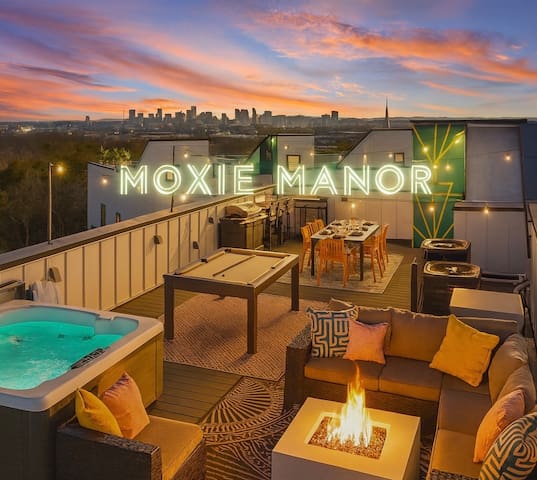 Private Rooftop Hot Tub, Sauna, Fire pit, Gym