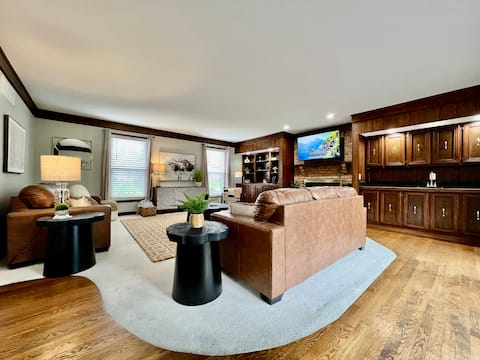 Executive home in West Chester with HOT TUB