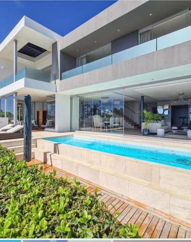 Sunset Villa in Camps Bay