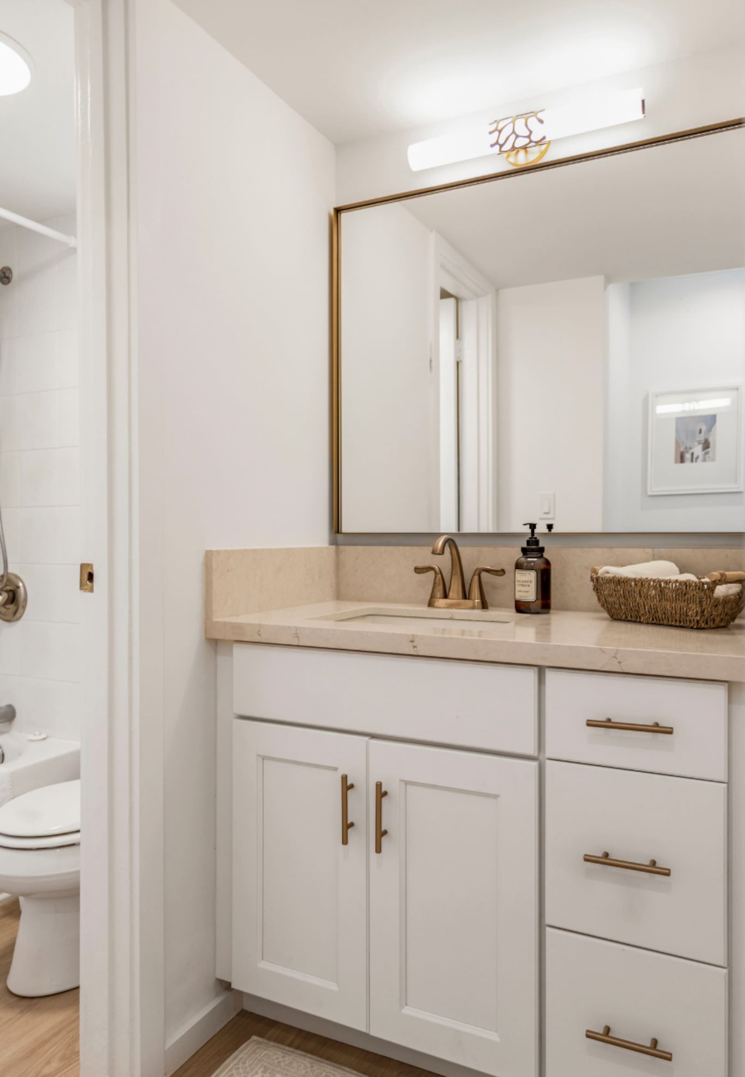 Jewel of the Pacific. Oceanfront Condo at Sealodge - Image 17