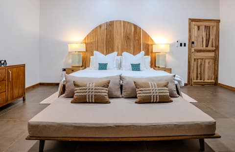 Jungle Bungalow at Oropel