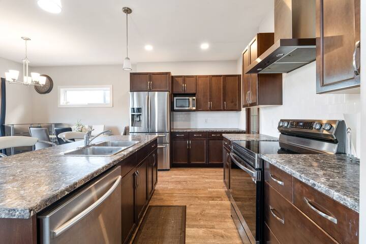 The Grand Stay gallery image 4