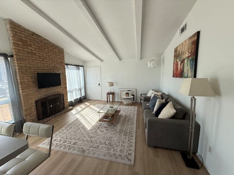 Top Airbnb: Austin Casita on South Congress in Sweetbriar