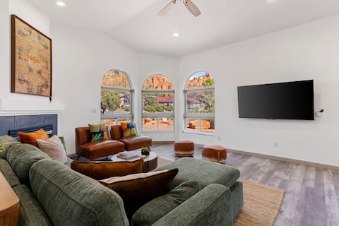 Popular Airbnb listing: Scenery Home with Red Rock View Pool Spa Game Room in Flagstaff / Sedona