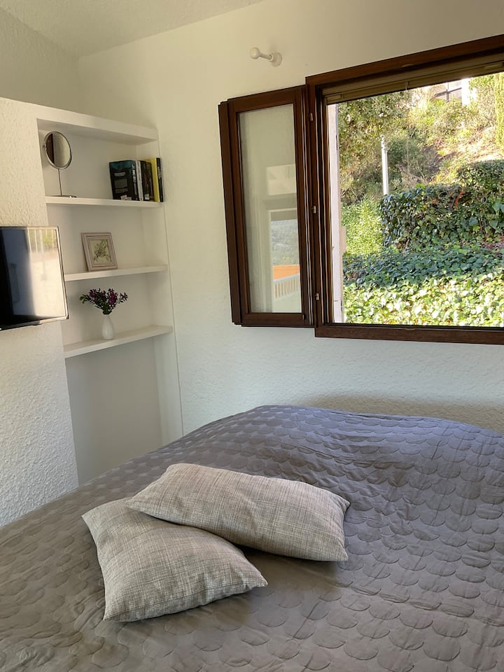 საძინებელი 1