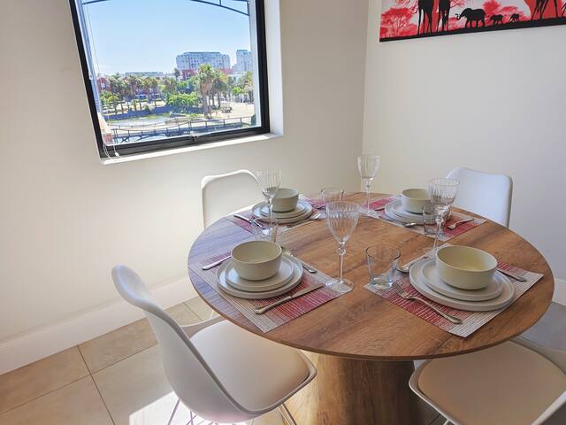 Century City 2BR | Walk to Mall, Nature & Balcony gallery image 4