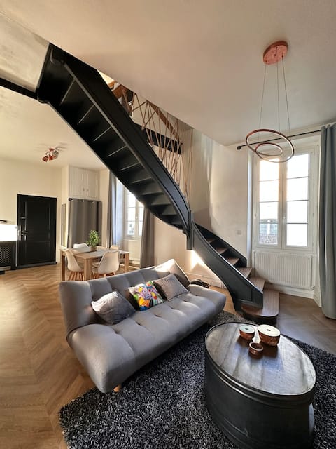 Very spacious 2 bedroom apartment.