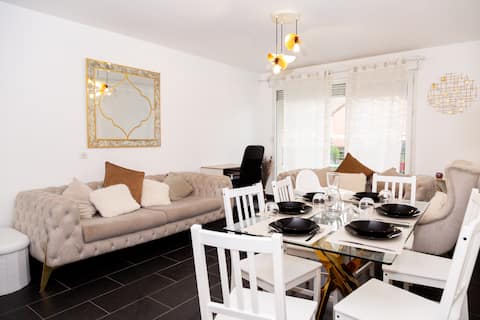 Modern apartment near Paris