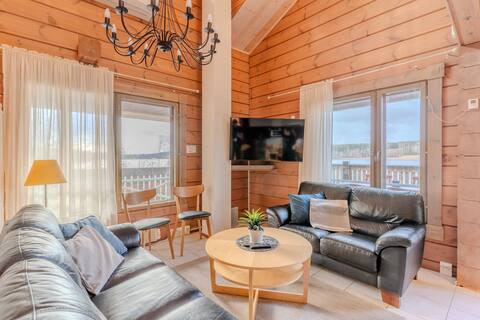 Top Airbnb: Villa at the lake shore in Himos up to 11 persons in Jämsä