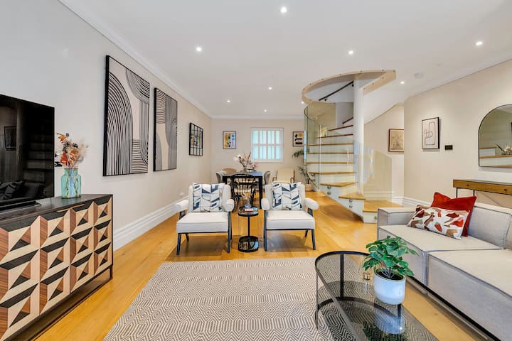 Belgravia Luxe 4Bed Mews with Roof Terrace gallery image 3