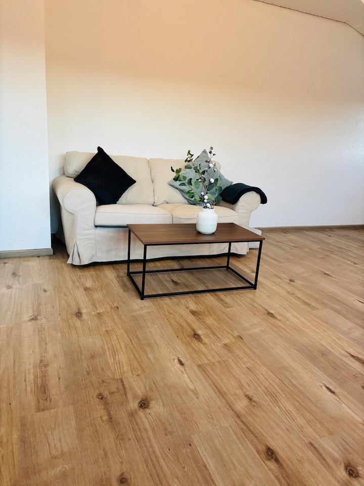 Hip Loft - Nature - Balcony - Parking - Smart Tv - Weinstadt