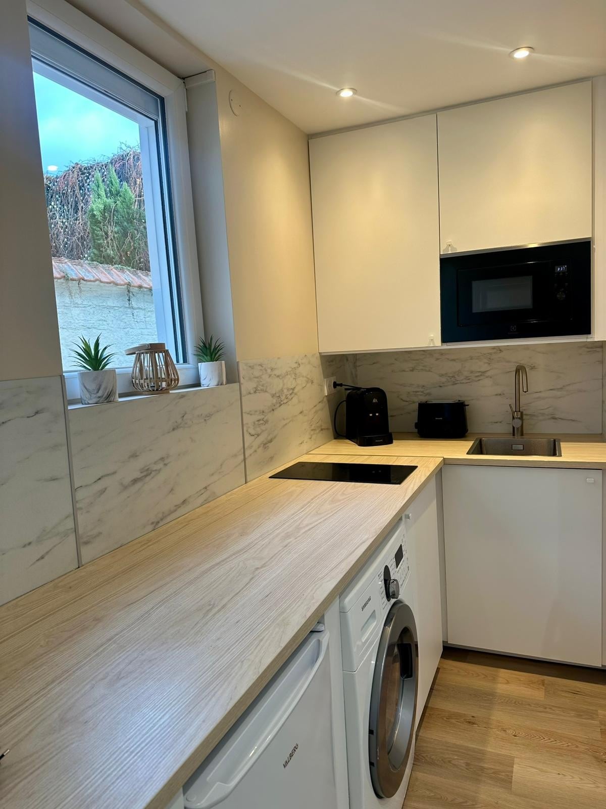 Top Airbnb: Private cocoon: city center & train station just a stone's throw away! in Amiens