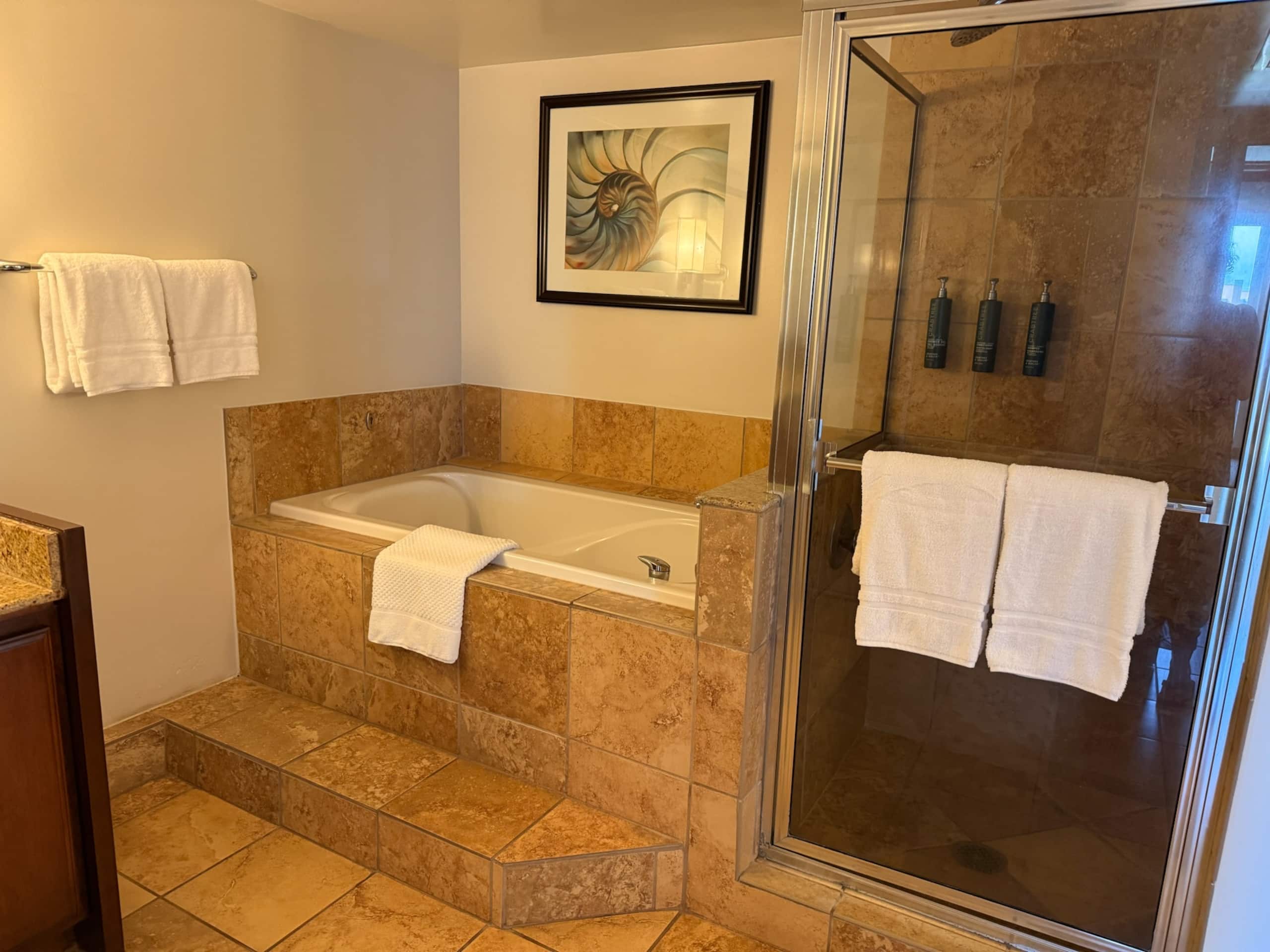 Condo in Lahaina · ★4.5 · 1 bedroom · 2 beds · 1 private bath - Image 33