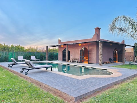 Private pool villa, great view, close to the center