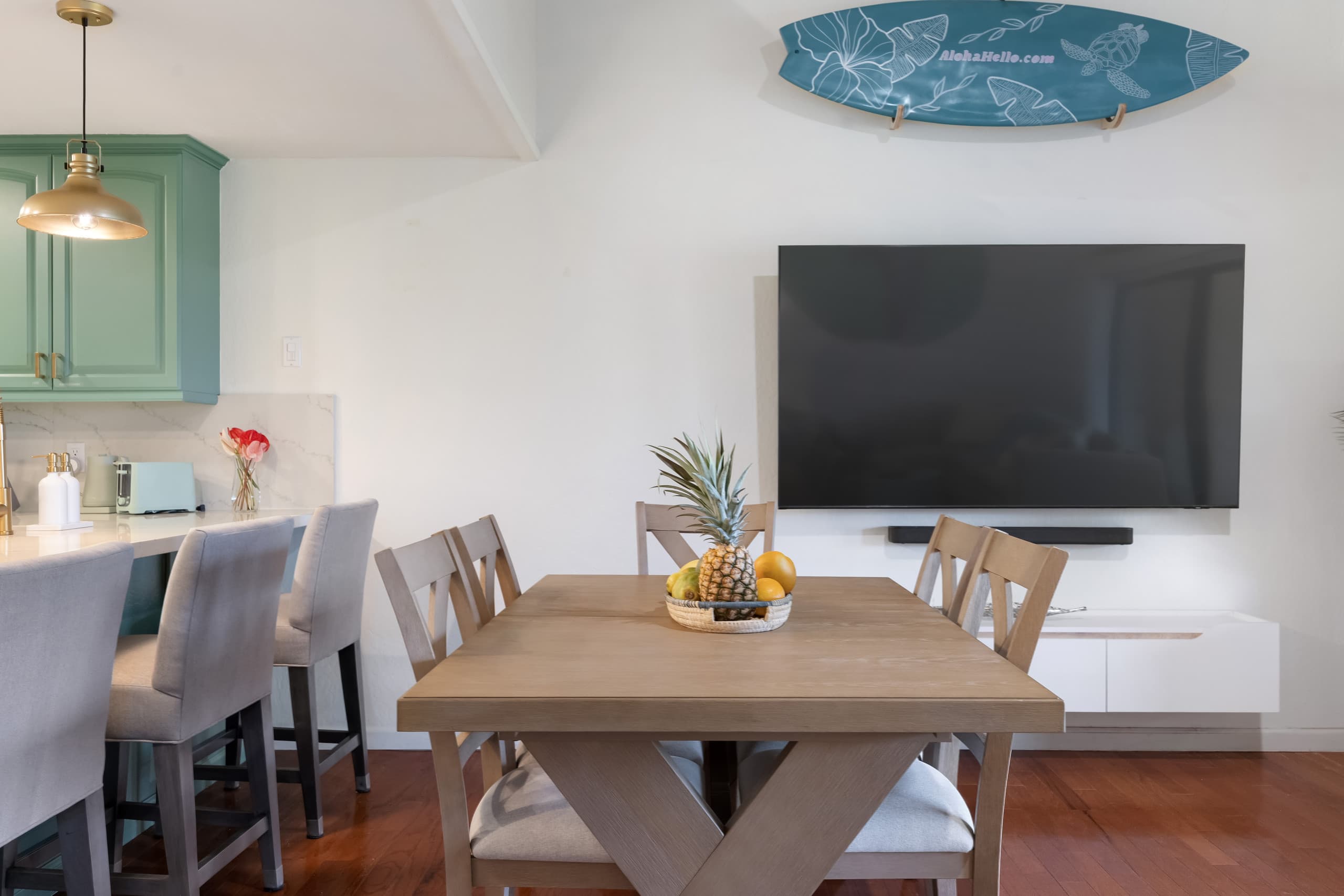 Stylish Ocean View 2BD, King beds, Pools - Photo 29