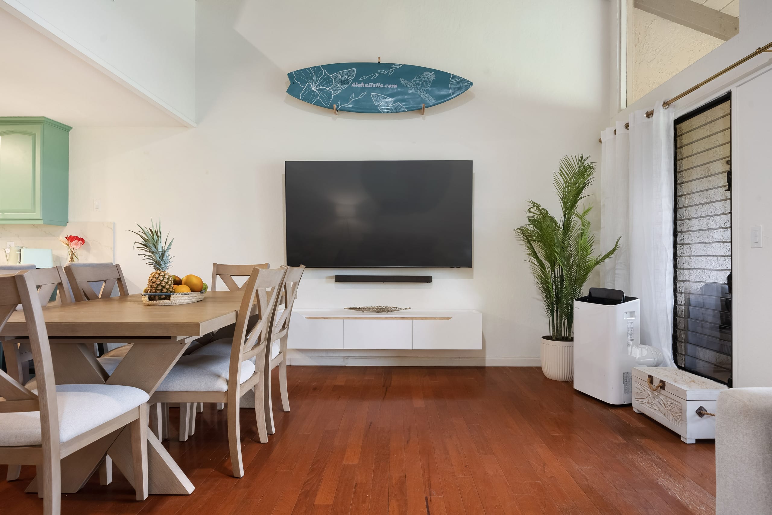 Stylish Ocean View 2BD, King beds, Pools - Photo 3