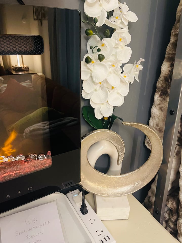 Cozy Boho-style Private Guest Suite - Bakersfield, CA