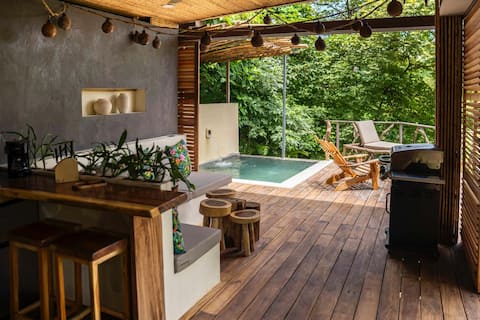 The jungle Luxury-Secure-Villa cimatella lll