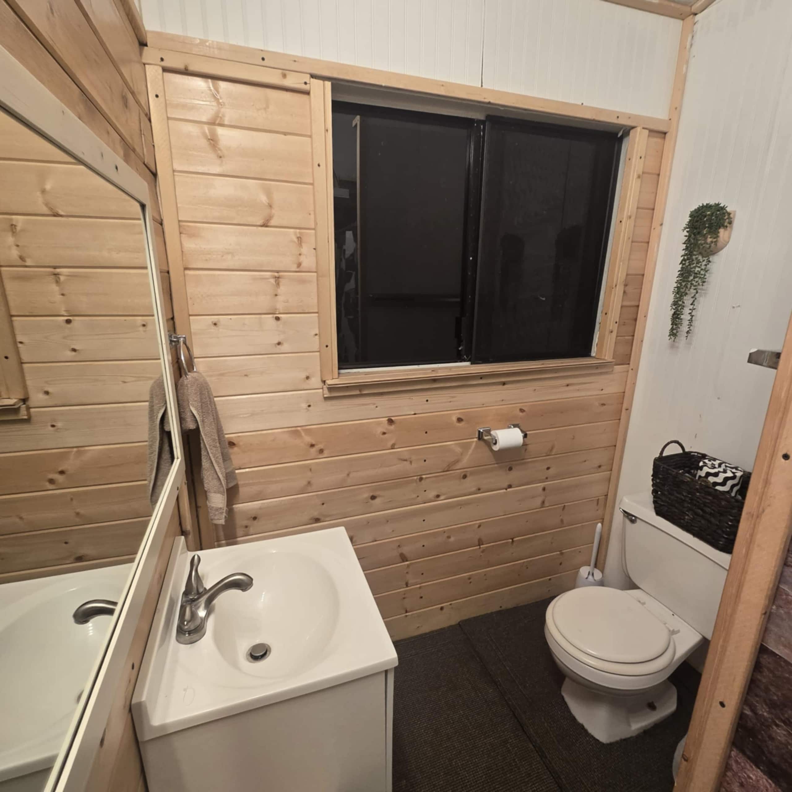 Guesthouse in Haiku-Pauwela · ★4.56 · 1 bedroom · 1 bed · 1 private bath - Image 11
