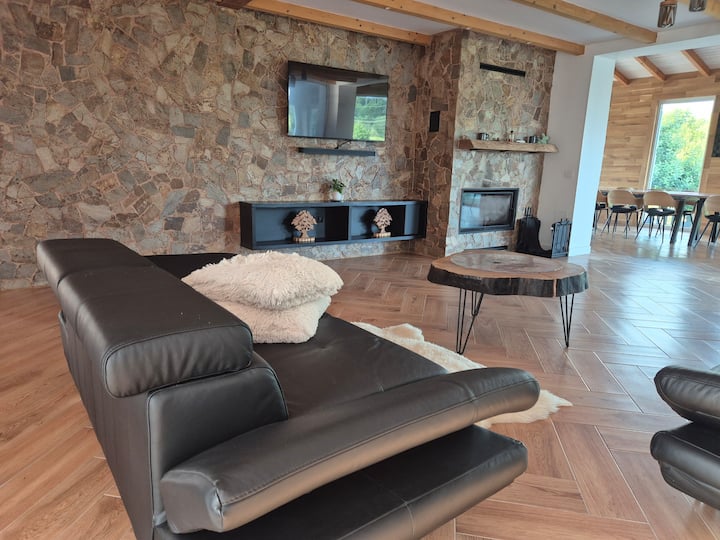 Casa Adam B - Cacica