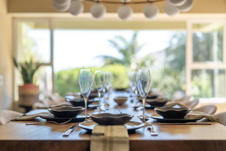 Kinvara Villa in Camps bay – Ocean views! gallery image 5