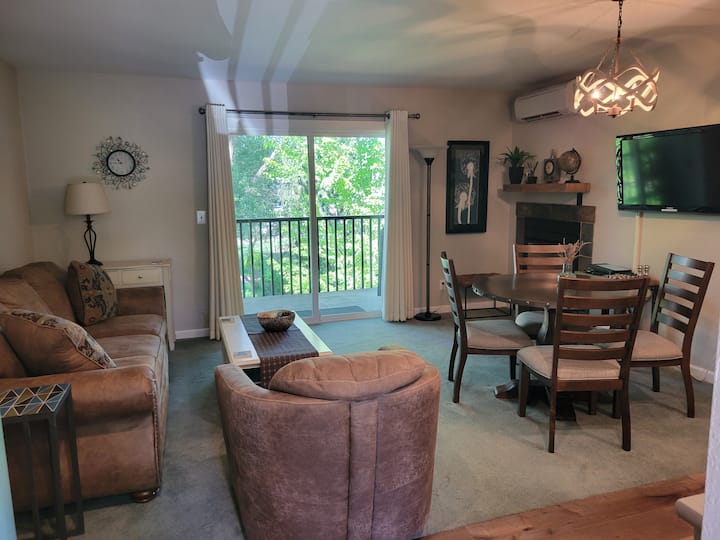 Walk To Downtown Bend Or Stroll River Trail Condo! - オレゴン州
