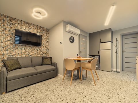 Popular Airbnb listing: Free Private Parking | Modern Apt in Private House in Sibiu