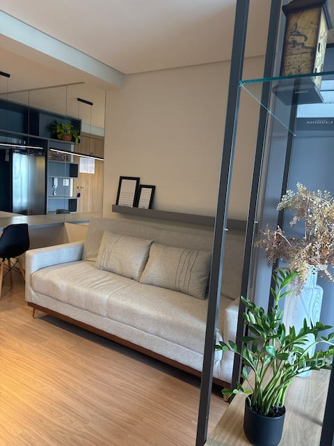 Flow Live Loft, Parque Una. With a fireplace and garage