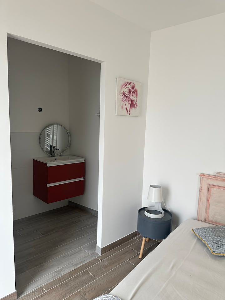 Schlafzimmer 1