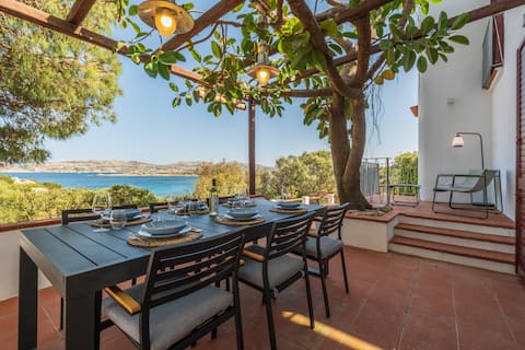 Seaview Villa · 20m from the beach ·Kayak included