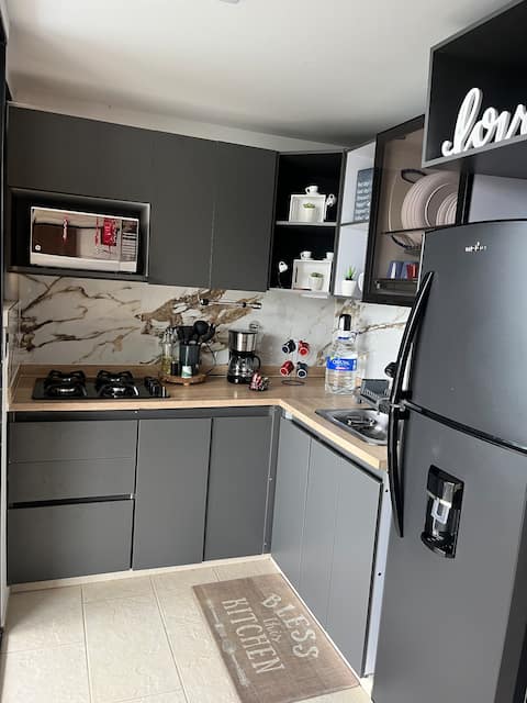 Popular Airbnb listing: Elegant cabin with jacuzzi in Copacabana