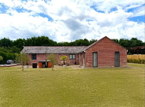 Oak View @ Moss Bank Farm