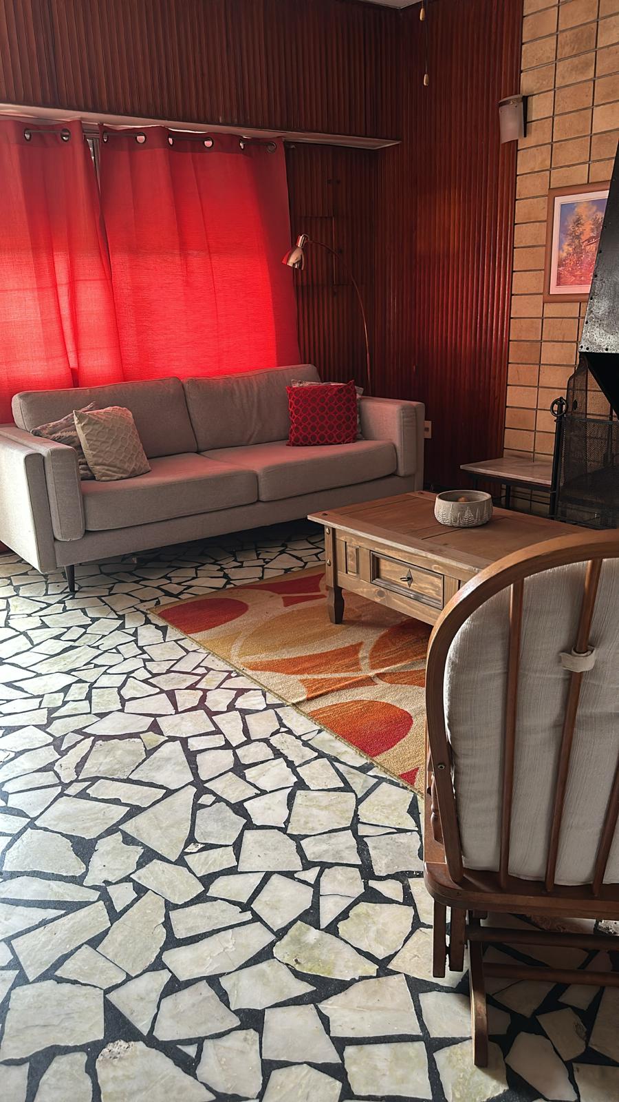 Airbnb con mejor rendimiento: House with a pool Atlantida en Atlántida