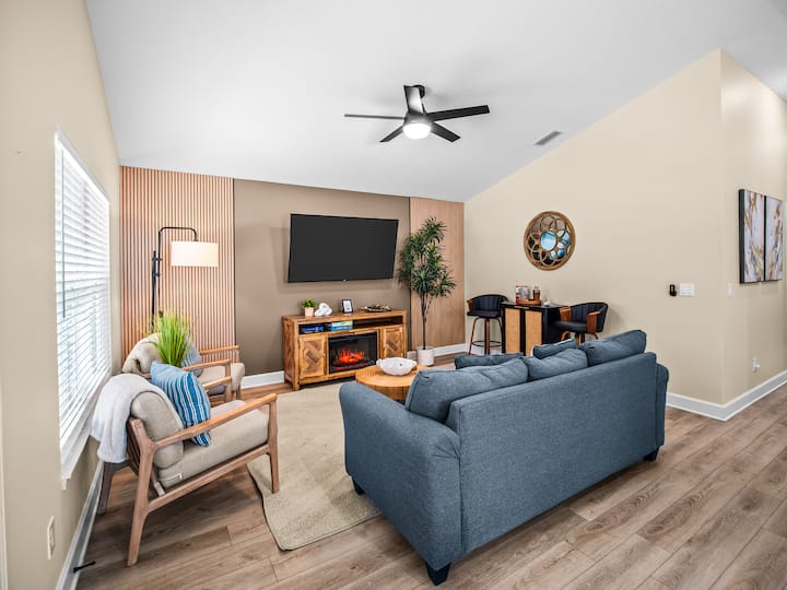 The Cabana Coastal Charm 10 Min To Old Town - St. Augustine, FL